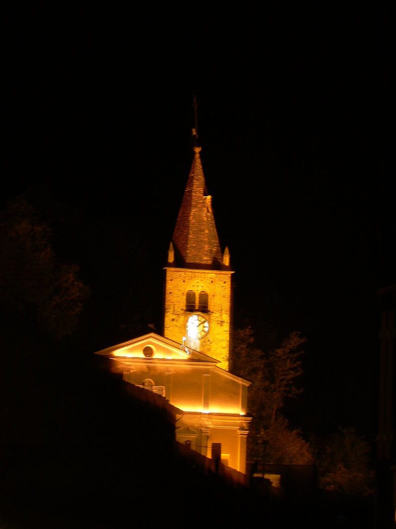 800px Chiesa S Maria Avigliana 1